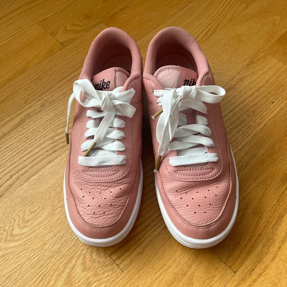Nike Court Vintage Premium Sneakers - Picture 6 of 12